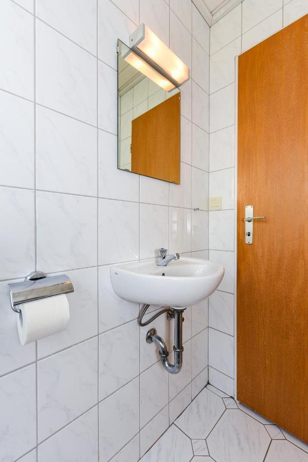 Ferienwohnungen Im Haus Waterkant Neuharlingersiel Extérieur photo