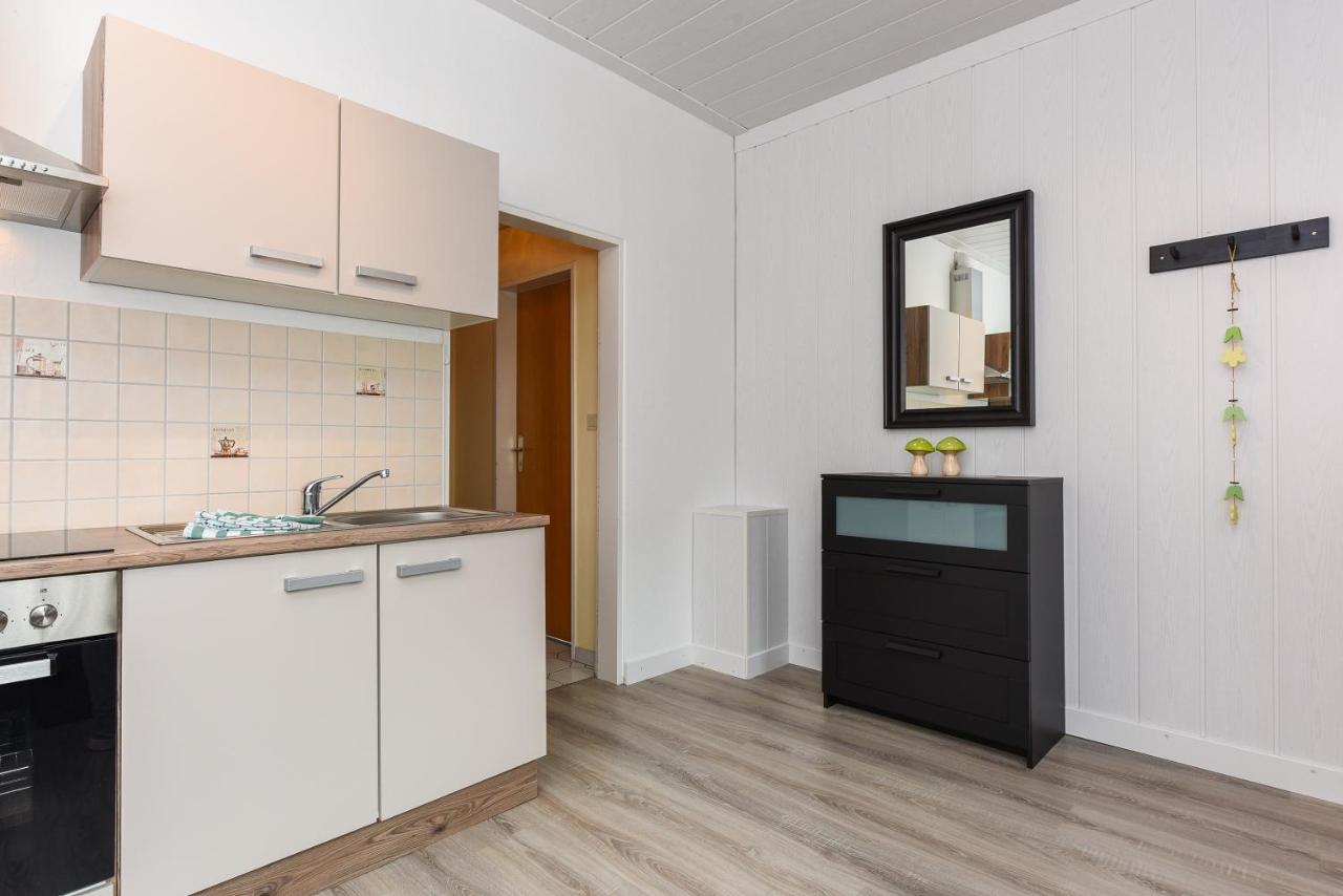 Ferienwohnungen Im Haus Waterkant Neuharlingersiel Extérieur photo