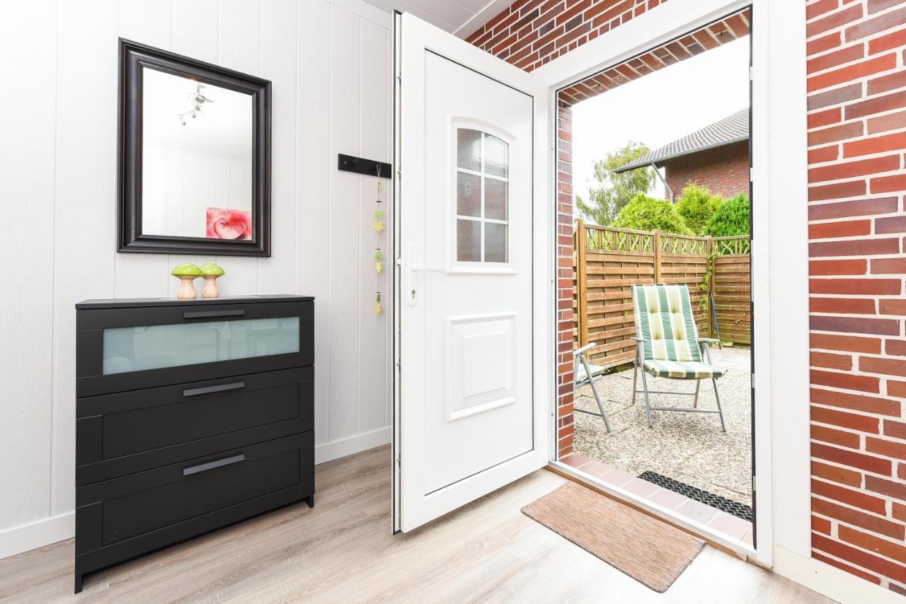 Ferienwohnungen Im Haus Waterkant Neuharlingersiel Extérieur photo