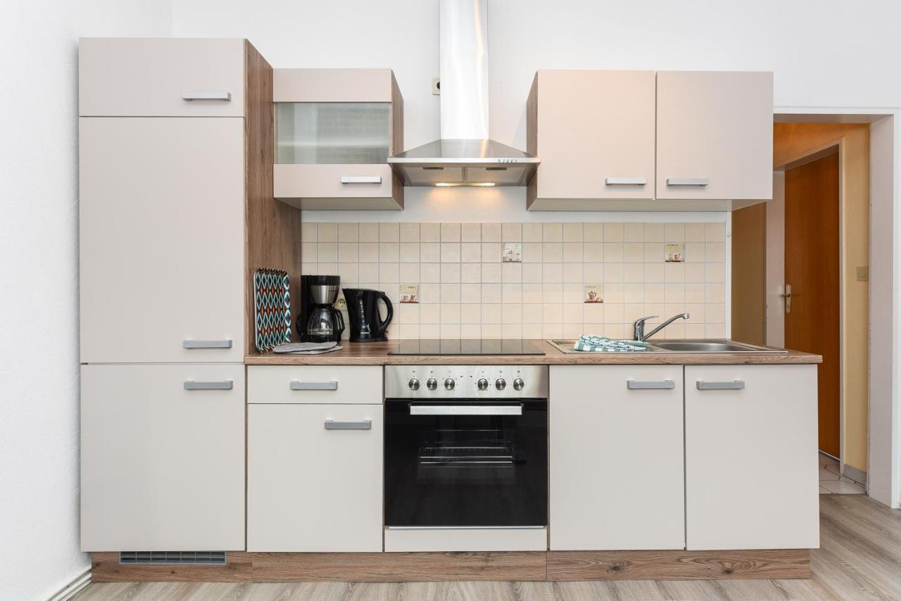 Ferienwohnungen Im Haus Waterkant Neuharlingersiel Extérieur photo