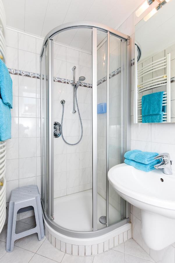 Ferienwohnungen Im Haus Waterkant Neuharlingersiel Extérieur photo