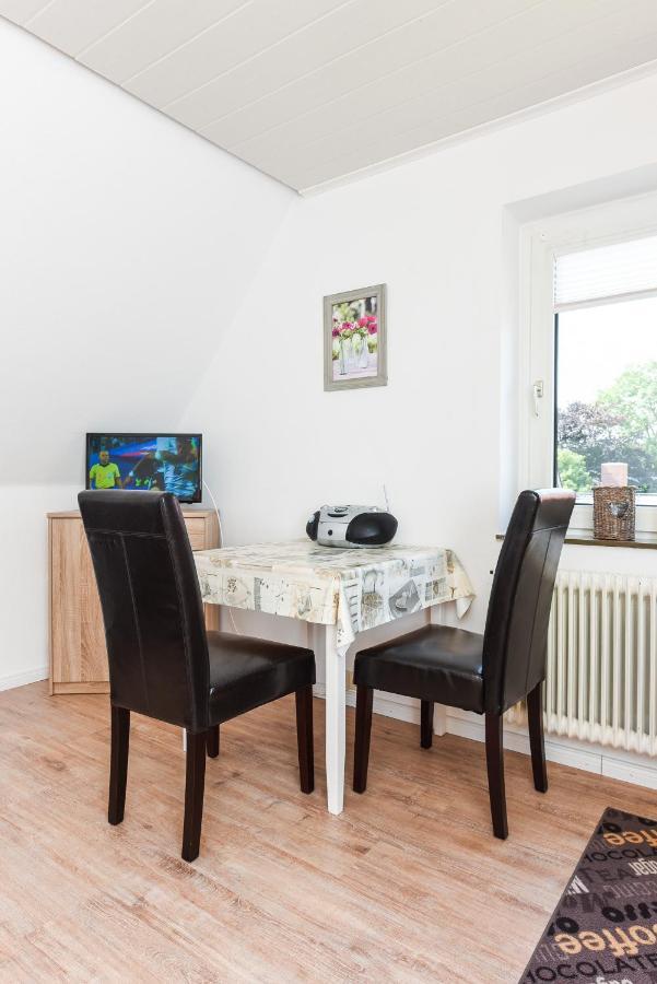 Ferienwohnungen Im Haus Waterkant Neuharlingersiel Extérieur photo