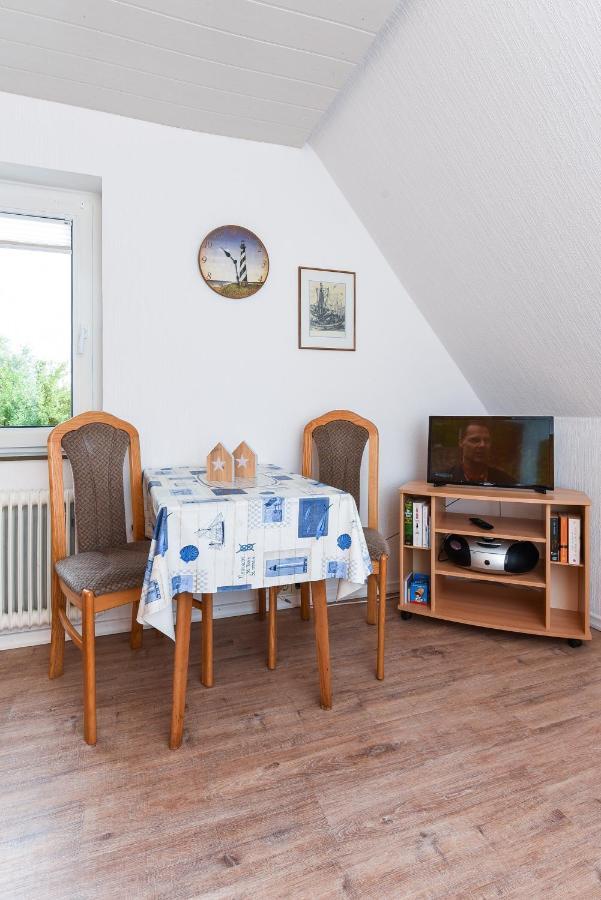 Ferienwohnungen Im Haus Waterkant Neuharlingersiel Extérieur photo
