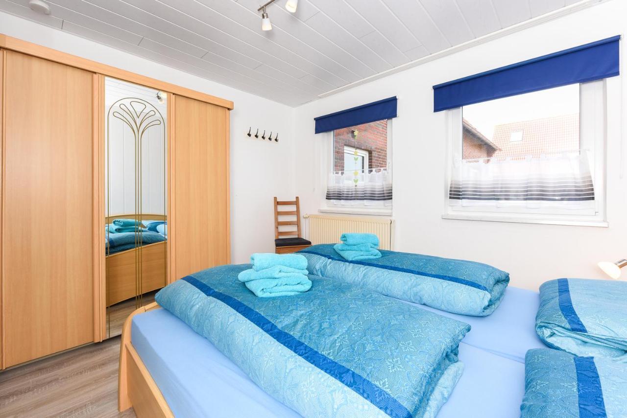 Ferienwohnungen Im Haus Waterkant Neuharlingersiel Extérieur photo