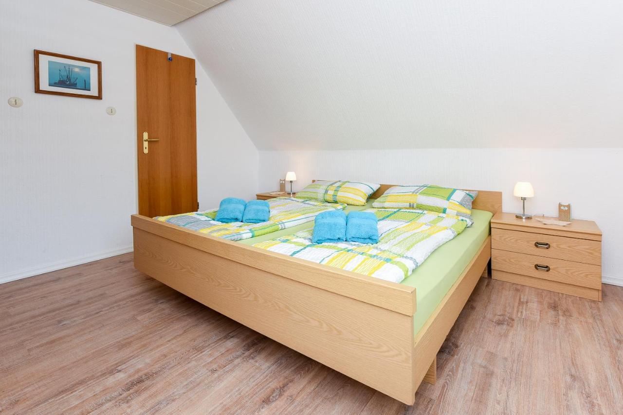 Ferienwohnungen Im Haus Waterkant Neuharlingersiel Extérieur photo