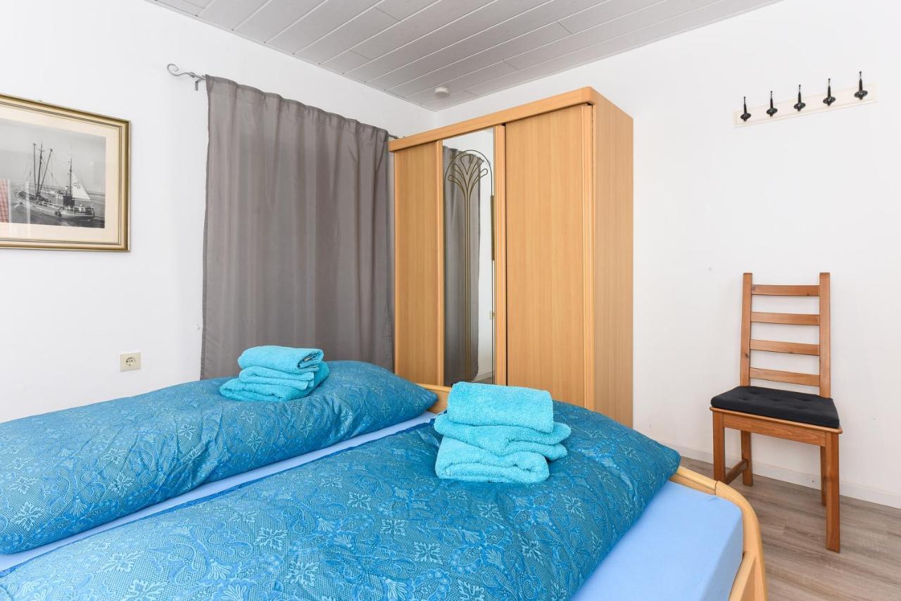 Ferienwohnungen Im Haus Waterkant Neuharlingersiel Extérieur photo
