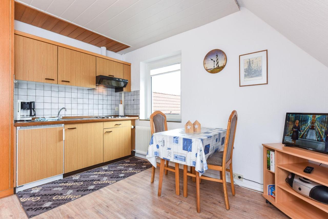 Ferienwohnungen Im Haus Waterkant Neuharlingersiel Extérieur photo